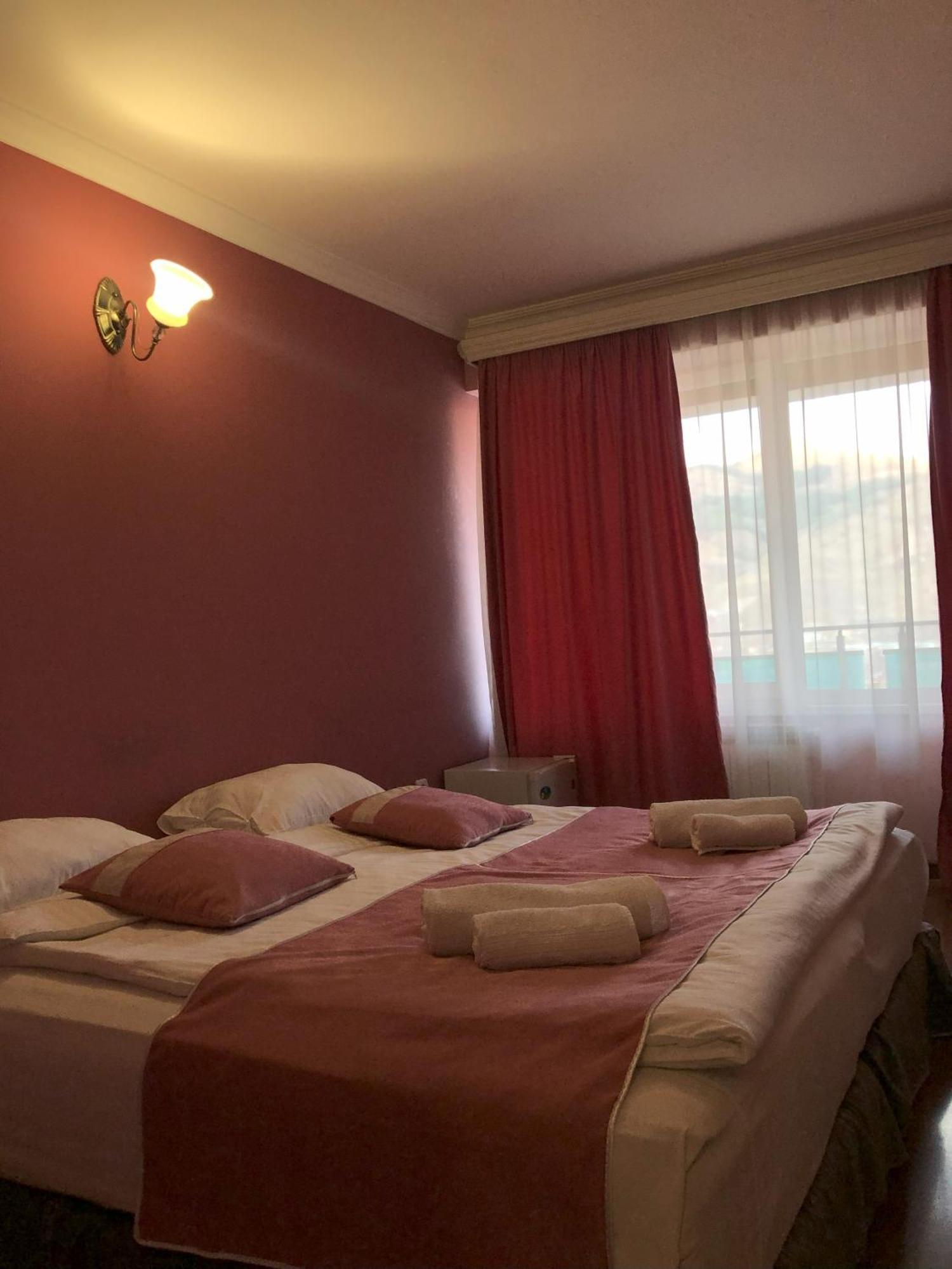 Goris Hotel Eksteriør bilde